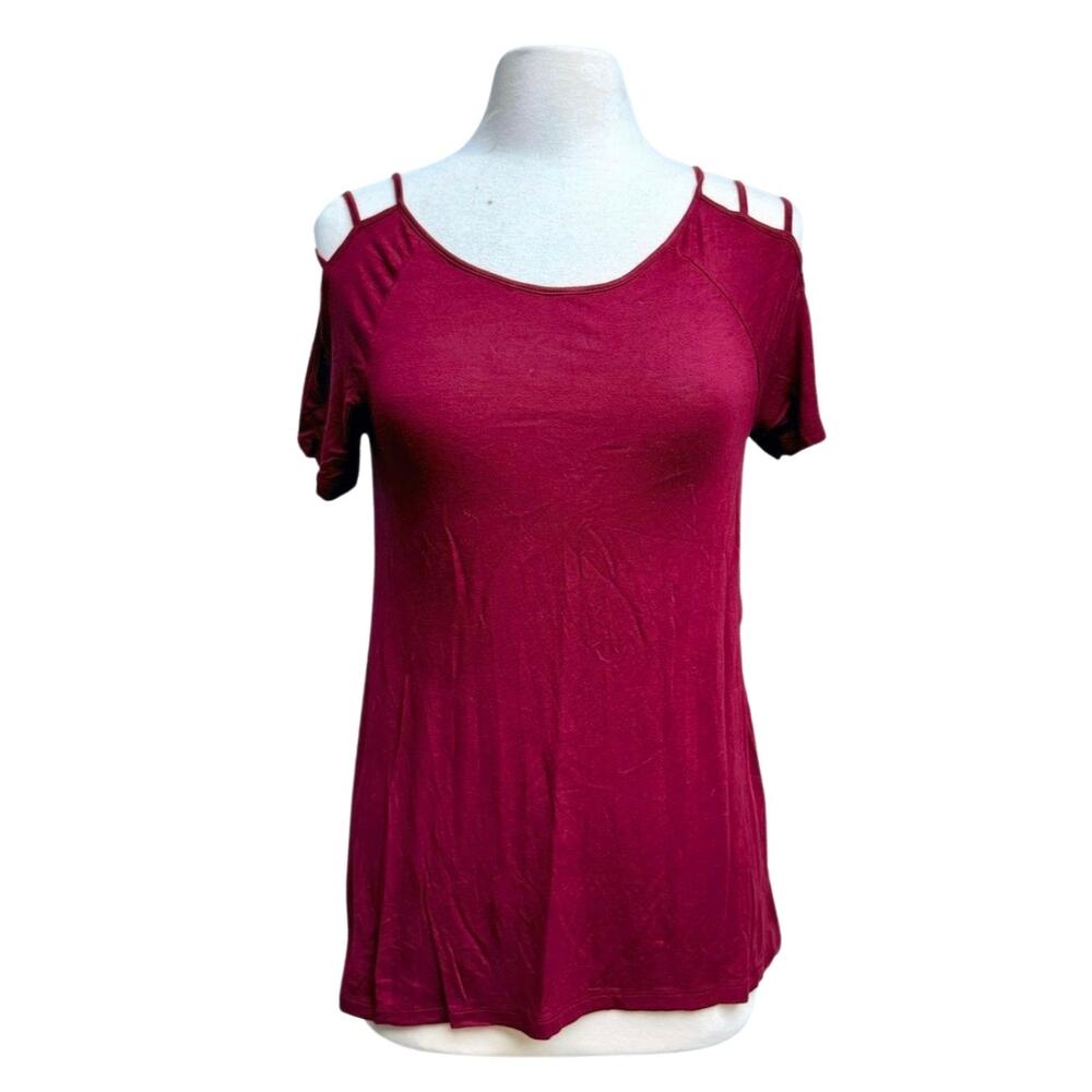 Cold Shoulder Cutout Top